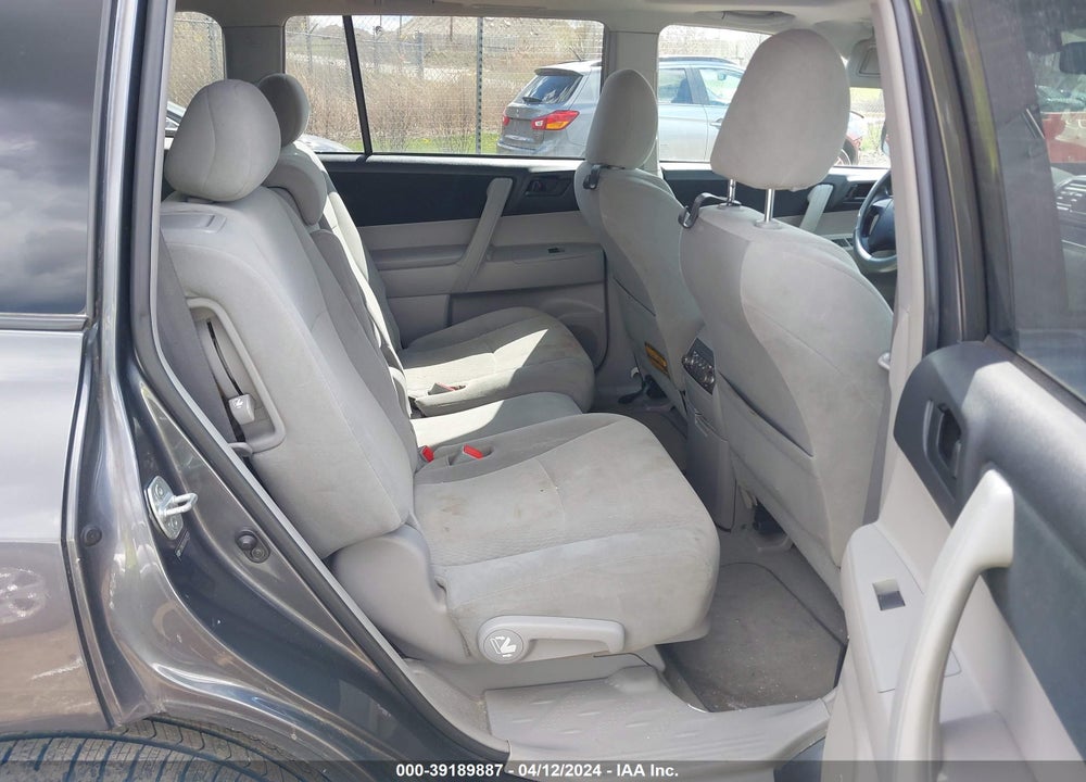 2010 TOYOTA HIGHLANDER BASE V6 VIN: 5TDBK3EH2AS027833