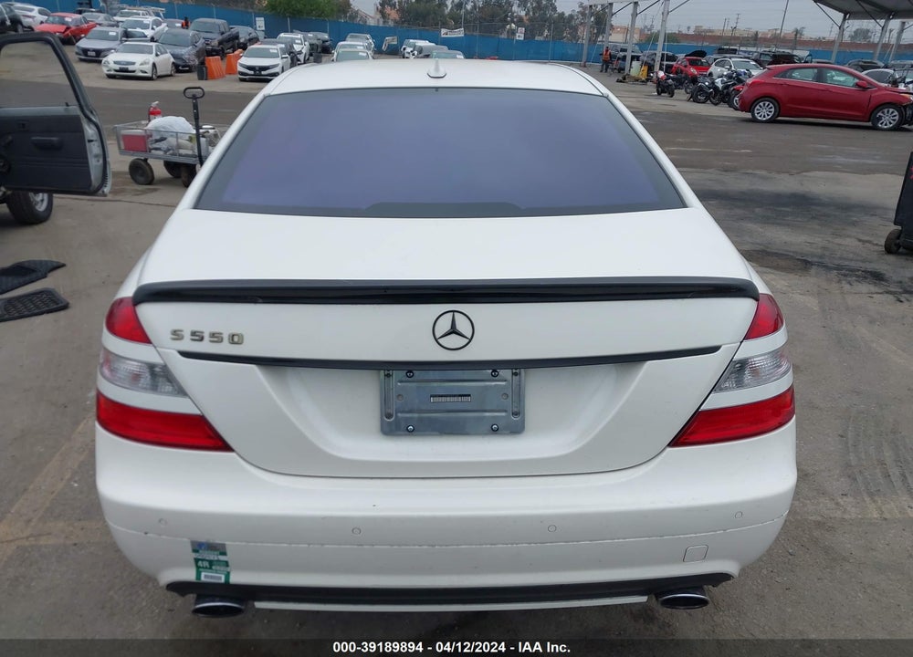 2009 MERCEDES-BENZ S 550 VIN: WDDNG71X29A257129