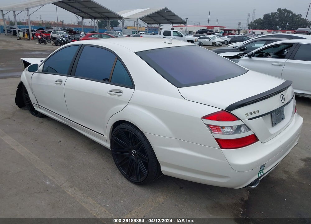 2009 MERCEDES-BENZ S 550 VIN: WDDNG71X29A257129