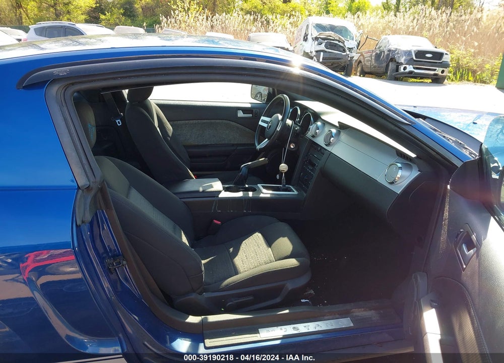 2007 FORD MUSTANG VIN: 1ZVFT80N975345923