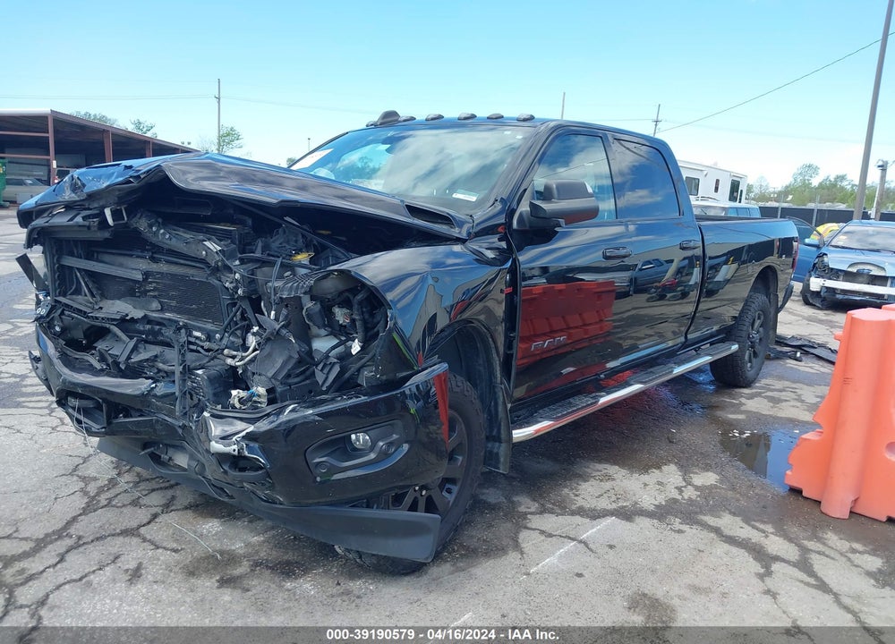 2019 RAM 3500 BIG HORN  4X4 8' BOX VIN: 3C63R3HL6KG624314