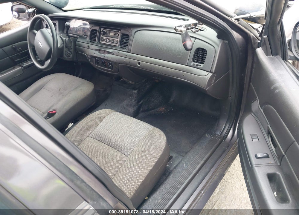2011 FORD CROWN VICTORIA POLICE INTERCEPTOR VIN: 2FABP7BV7BX180321