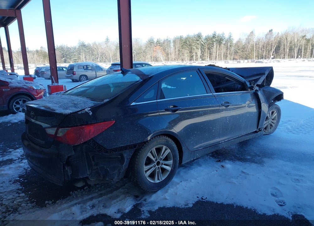 2011 HYUNDAI SONATA VIN: 5NPEB4AC3BH002671