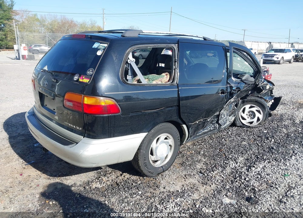 2000 TOYOTA SIENNA XLE VIN: 4T3ZF13C4YU252634