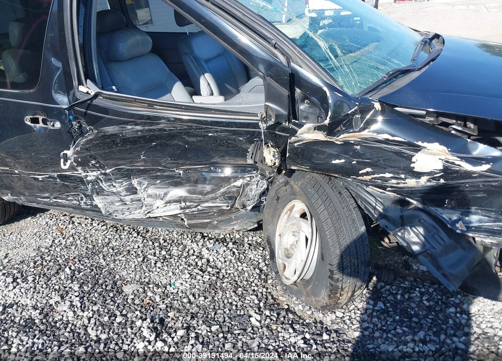 2000 TOYOTA SIENNA XLE VIN: 4T3ZF13C4YU252634
