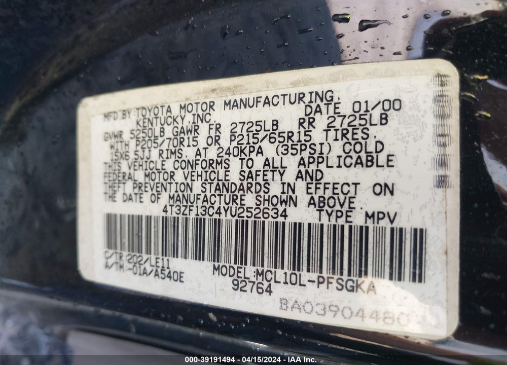 2000 TOYOTA SIENNA XLE VIN: 4T3ZF13C4YU252634