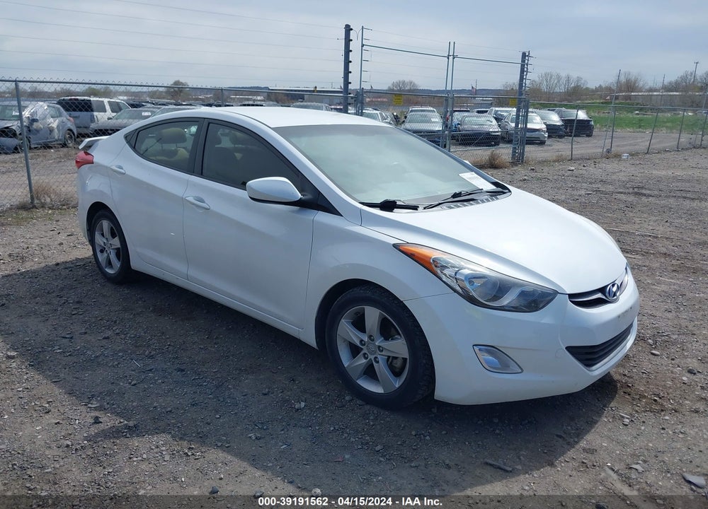 2013 HYUNDAI ELANTRA GLS VIN: 5NPDH4AE0DH211641