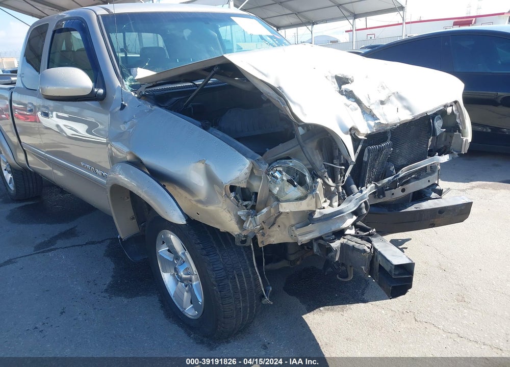 2004 TOYOTA TUNDRA SR5 V8 VIN: 5TBRT341X4S452455