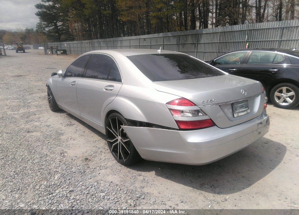 2007 MERCEDES-BENZ S 550 VIN: WDDNG71X57A057956