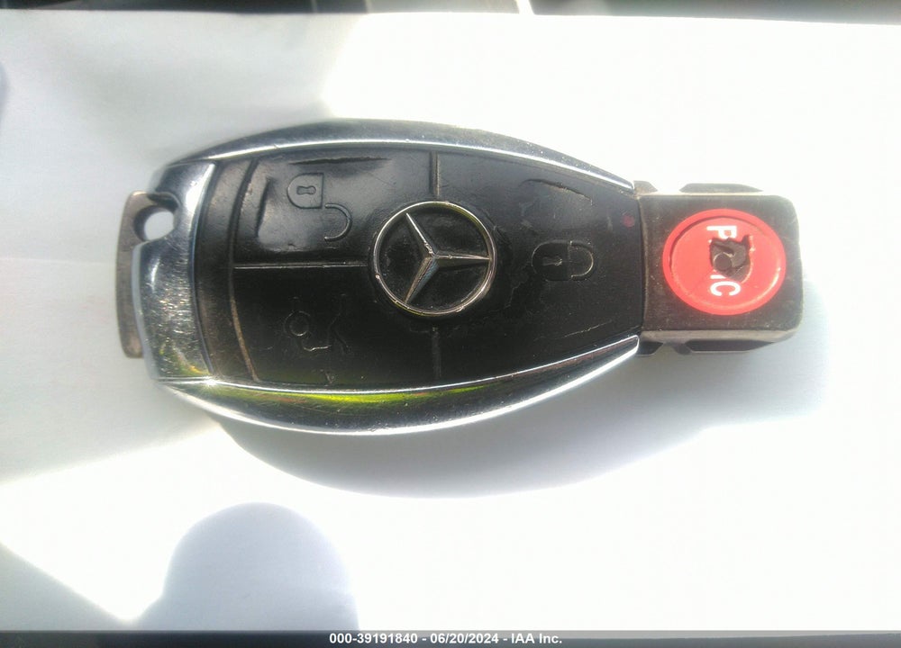 2007 MERCEDES-BENZ S 550 VIN: WDDNG71X57A057956