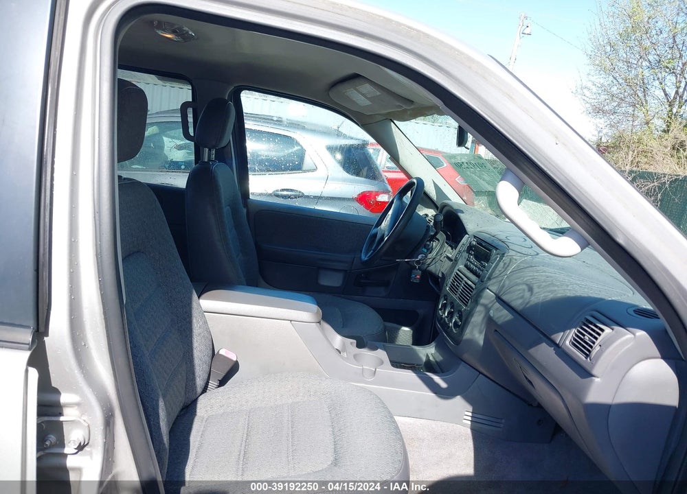 2003 FORD EXPLORER XLS VIN: 1FMZU72K53ZA85318