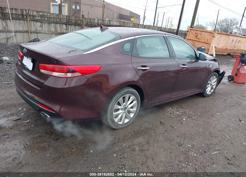 2018 KIA OPTIMA LX VIN: 5XXGT4L35JG259151