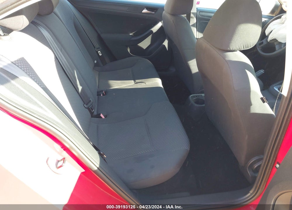 2011 VOLKSWAGEN JETTA 2.0L S VIN: 3VW2K7AJXBM376883