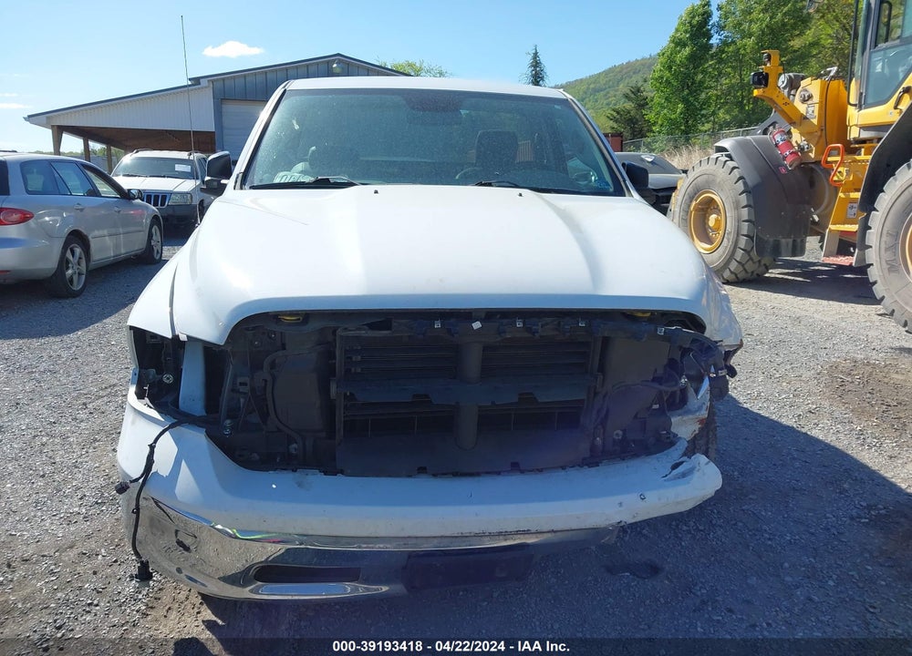 2020 RAM 1500 CLASSIC TRADESMAN REGULAR CAB 4X4 8' BOX VIN: 3C6JR7DT4LG246662