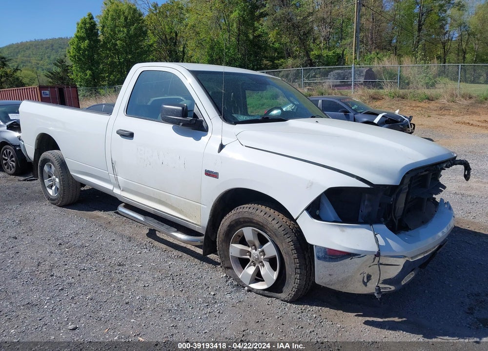 2020 RAM 1500 CLASSIC TRADESMAN REGULAR CAB 4X4 8' BOX VIN: 3C6JR7DT4LG246662