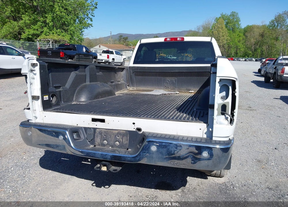 2020 RAM 1500 CLASSIC TRADESMAN REGULAR CAB 4X4 8' BOX VIN: 3C6JR7DT4LG246662