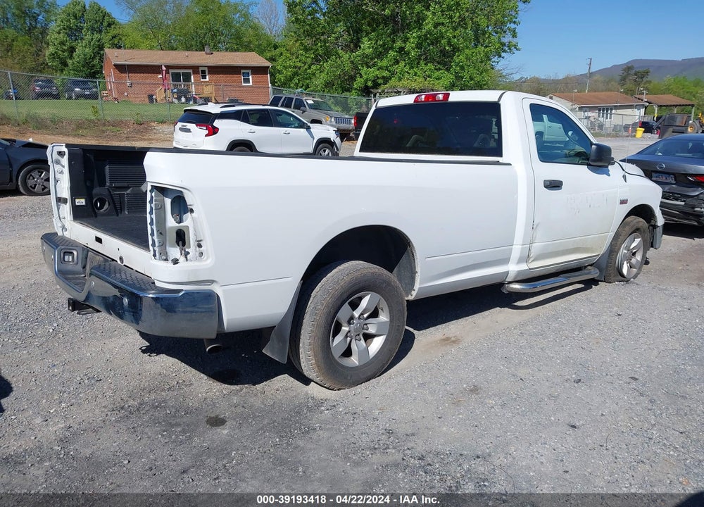 2020 RAM 1500 CLASSIC TRADESMAN REGULAR CAB 4X4 8' BOX VIN: 3C6JR7DT4LG246662
