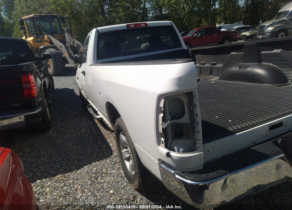 2020 RAM 1500 CLASSIC TRADESMAN REGULAR CAB 4X4 8' BOX VIN: 3C6JR7DT4LG246662