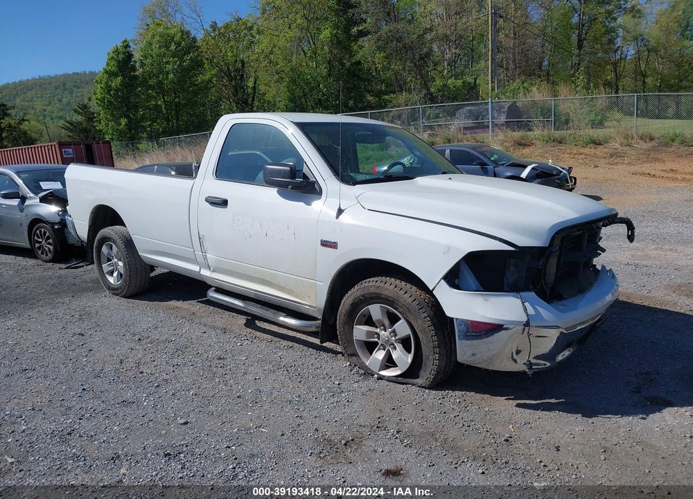 2020 RAM 1500 CLASSIC TRADESMAN REGULAR CAB 4X4 8' BOX VIN: 3C6JR7DT4LG246662