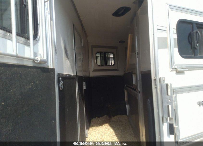 2016 TRAILER LAKOTA GOOSENECK HORSE VIN: 58JGX4H2XG1000846