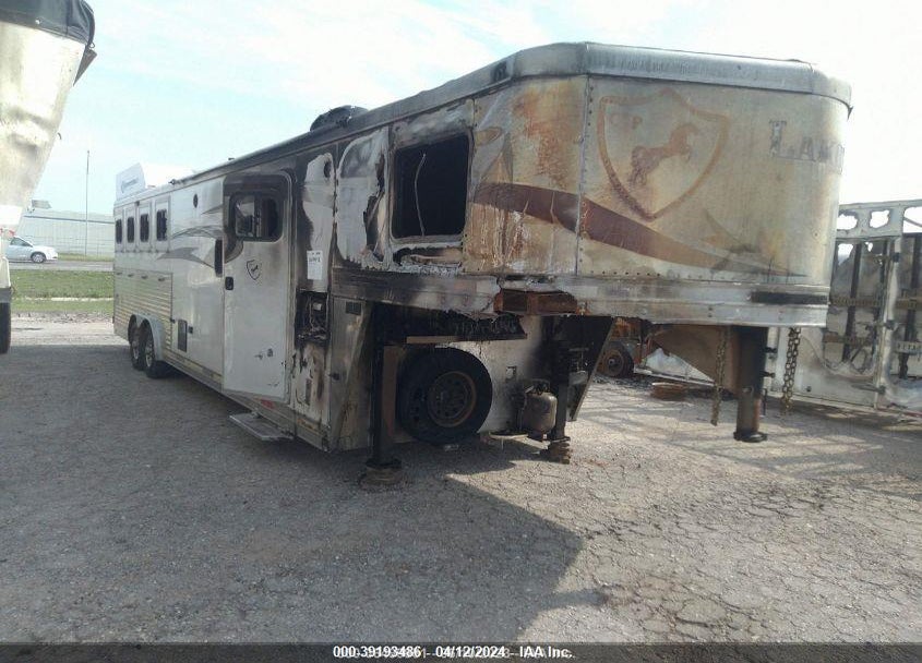 2016 TRAILER LAKOTA GOOSENECK HORSE VIN: 58JGX4H2XG1000846