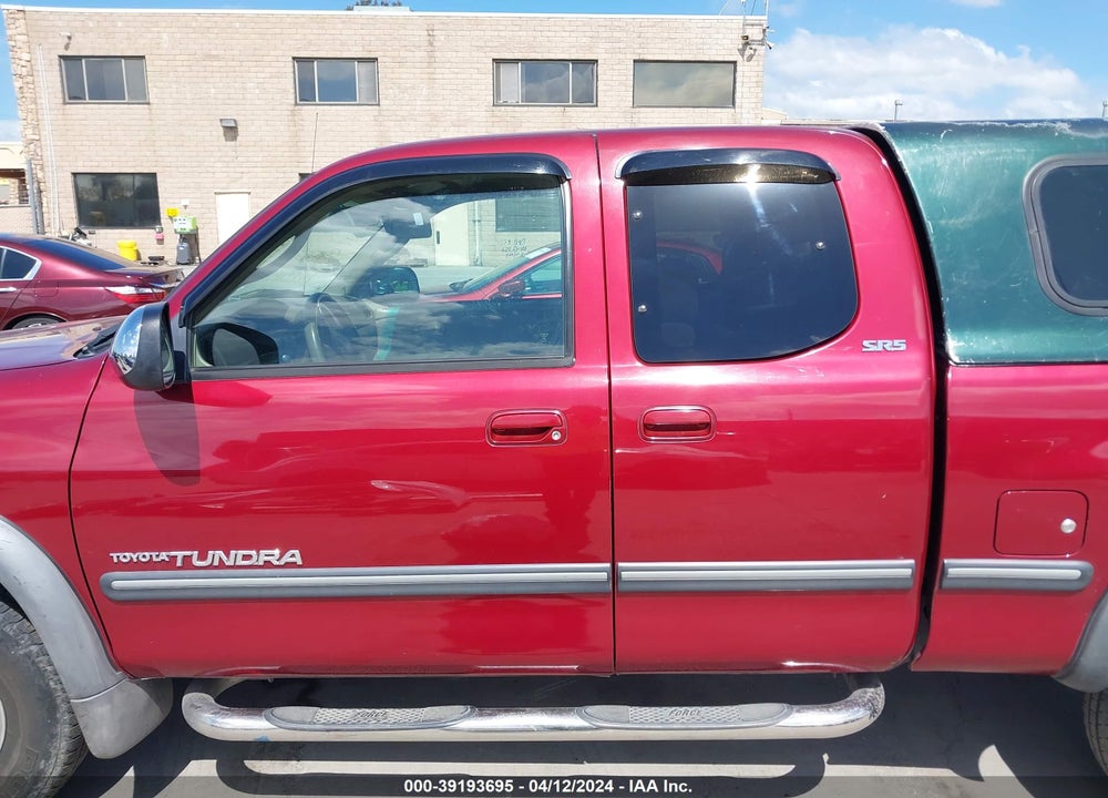 2000 TOYOTA TUNDRA SR5 V8 VIN: 5TBBT4417YS074396