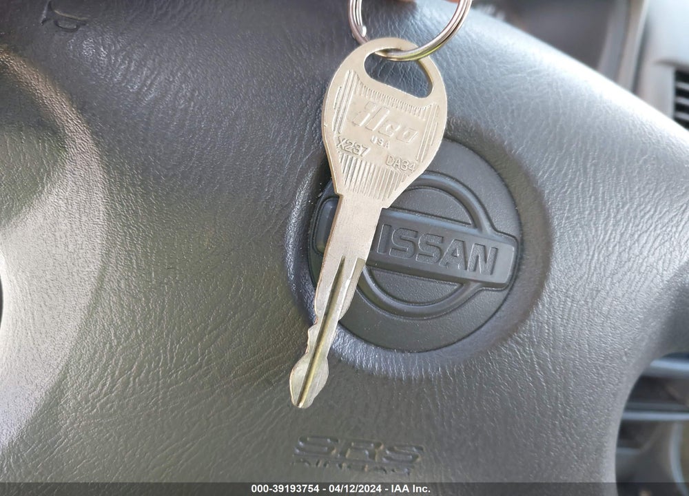 2002 NISSAN SENTRA GXE VIN: 3N1CB51D42L628383