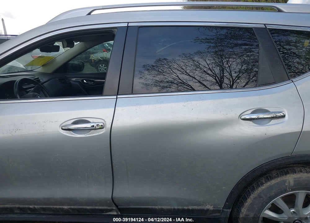 2019 NISSAN ROGUE SV VIN: JN8AT2MT0KW502524