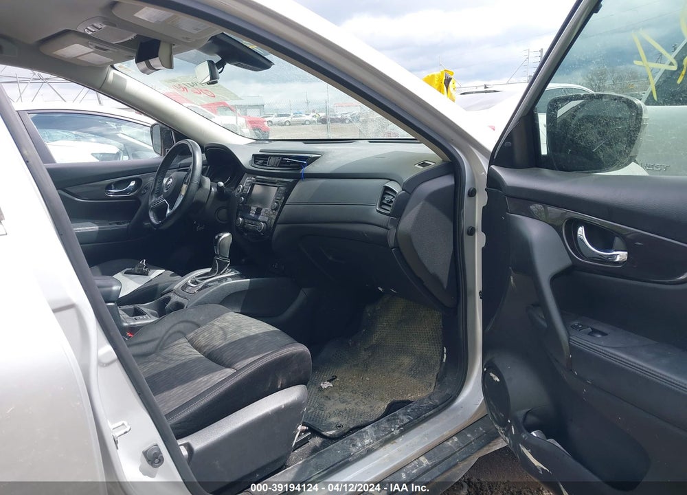 2019 NISSAN ROGUE SV VIN: JN8AT2MT0KW502524