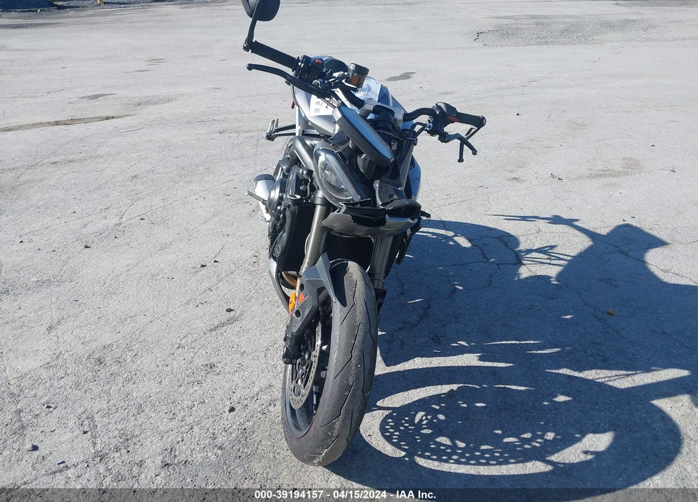 2024 TRIUMPH MOTORCYCLE STREET TRIPLE 765 RS VIN: SMTA614K7RTBJ3545