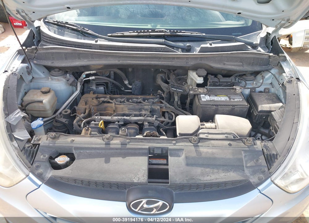 2010 HYUNDAI TUCSON GLS VIN: KM8JT3ACXAU064400