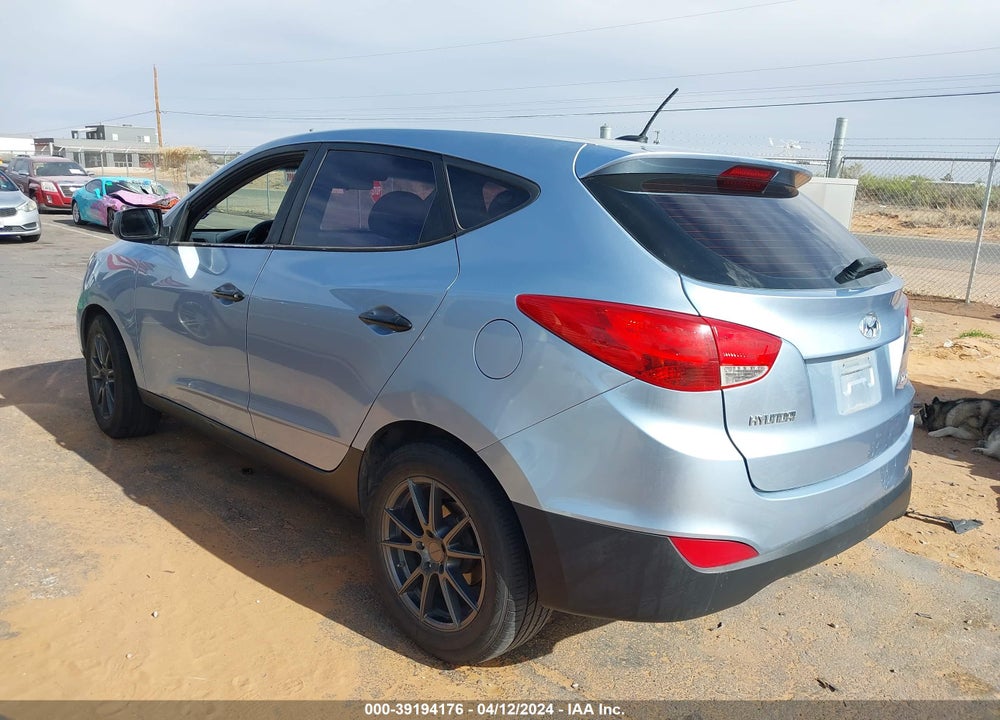 2010 HYUNDAI TUCSON GLS VIN: KM8JT3ACXAU064400