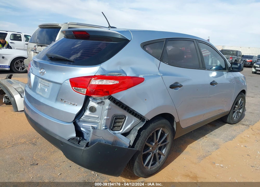 2010 HYUNDAI TUCSON GLS VIN: KM8JT3ACXAU064400