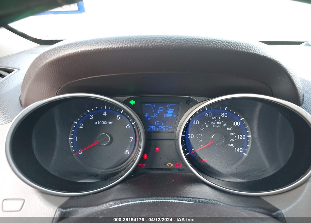 2010 HYUNDAI TUCSON GLS VIN: KM8JT3ACXAU064400