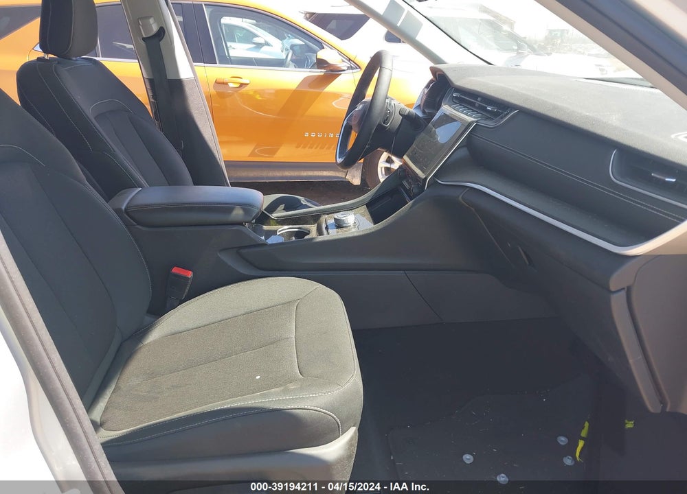 2023 JEEP GRAND CHEROKEE L LAREDO 4X4 VIN: 1C4RJKAG7P8821152