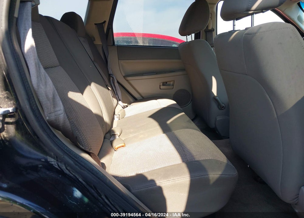 2008 JEEP GRAND CHEROKEE LAREDO VIN: 1J8GR48K18C102332