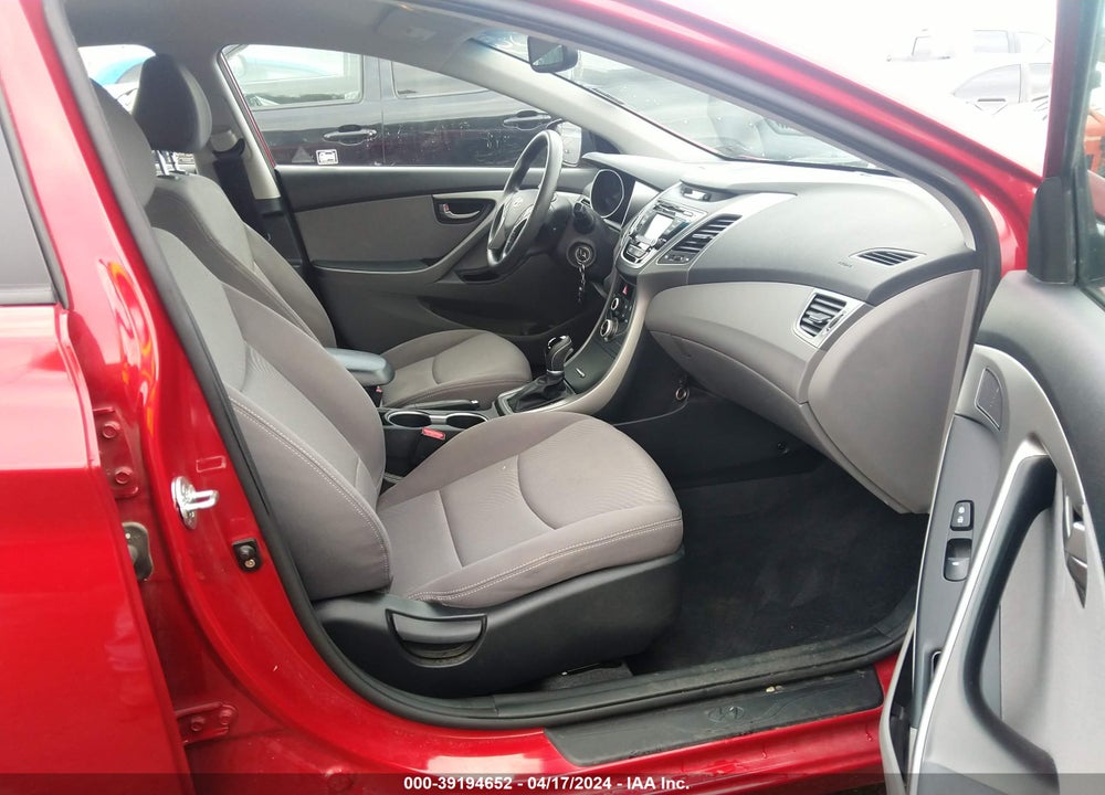2016 HYUNDAI ELANTRA SE VIN: KMHDH4AE6GU586956