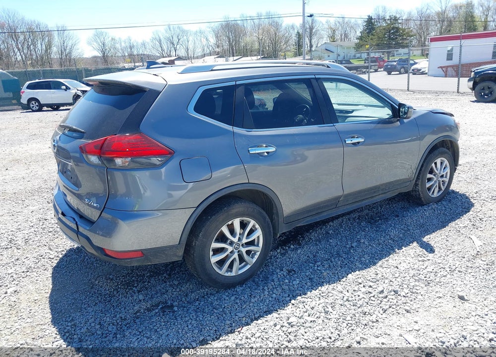 2017 NISSAN ROGUE SV VIN: JN8AT2MV6HW281196