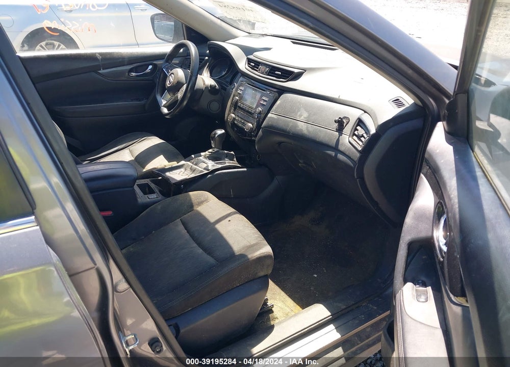 2017 NISSAN ROGUE SV VIN: JN8AT2MV6HW281196