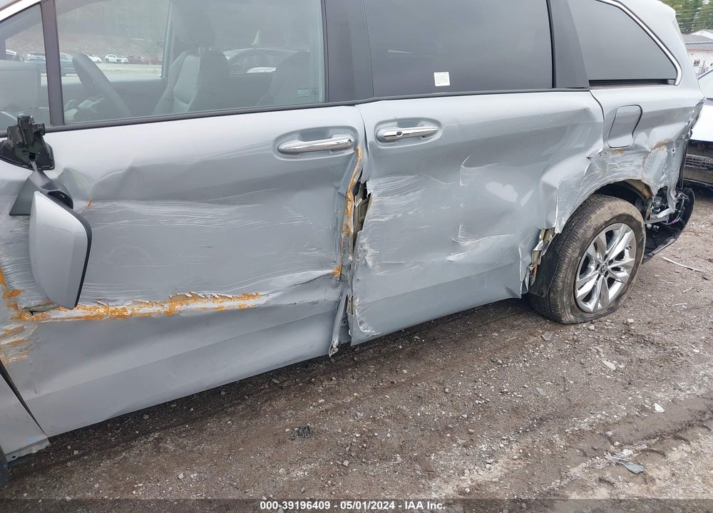 2023 TOYOTA SIENNA WOODLAND EDITION VIN: 5TDCSKFC4PS095187