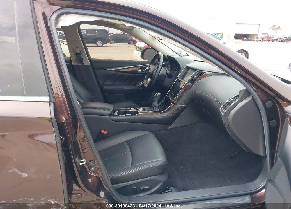 2018 INFINITI Q50 3.0T LUXE VIN: JN1EV7AP5JM356100
