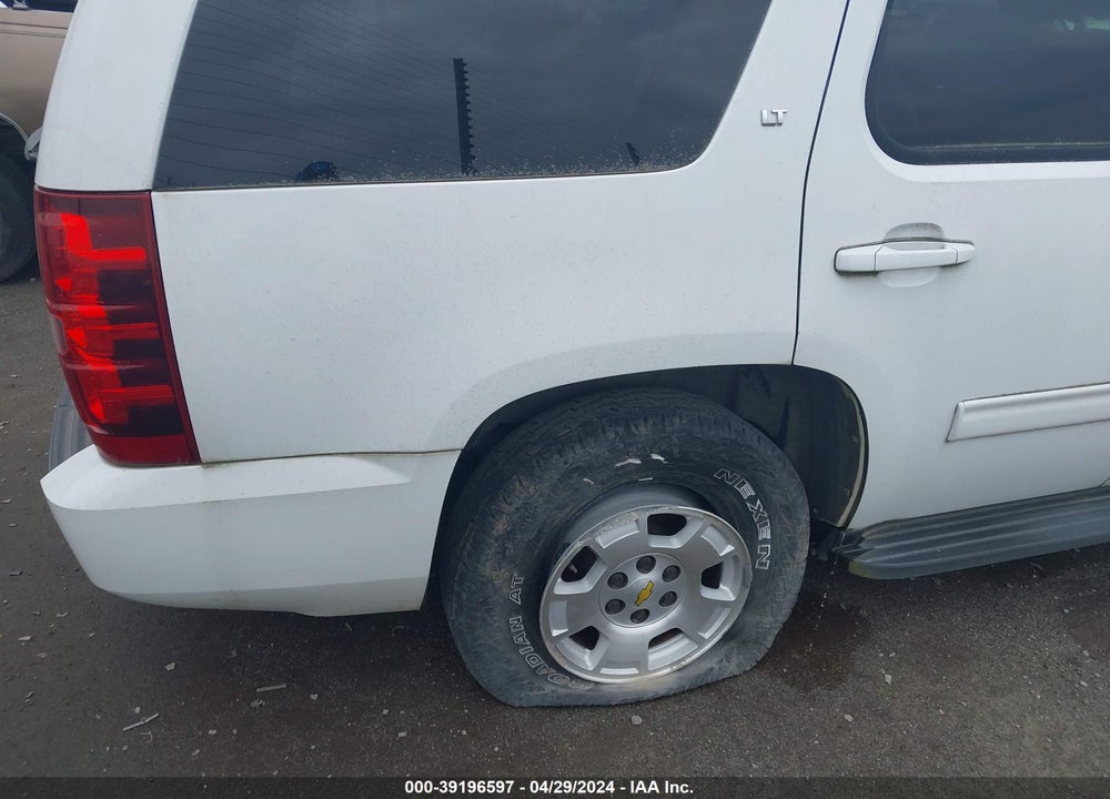 2011 CHEVROLET TAHOE LT VIN: 1GNSCBE01BR146546