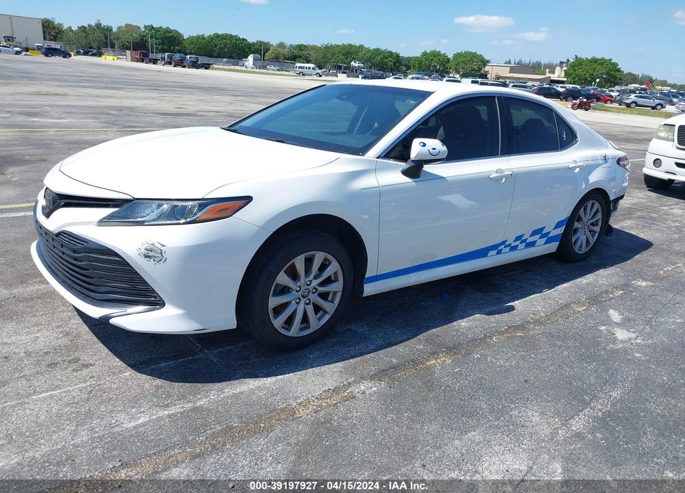 2018 TOYOTA CAMRY LE VIN: JTNB11HK0J3015272
