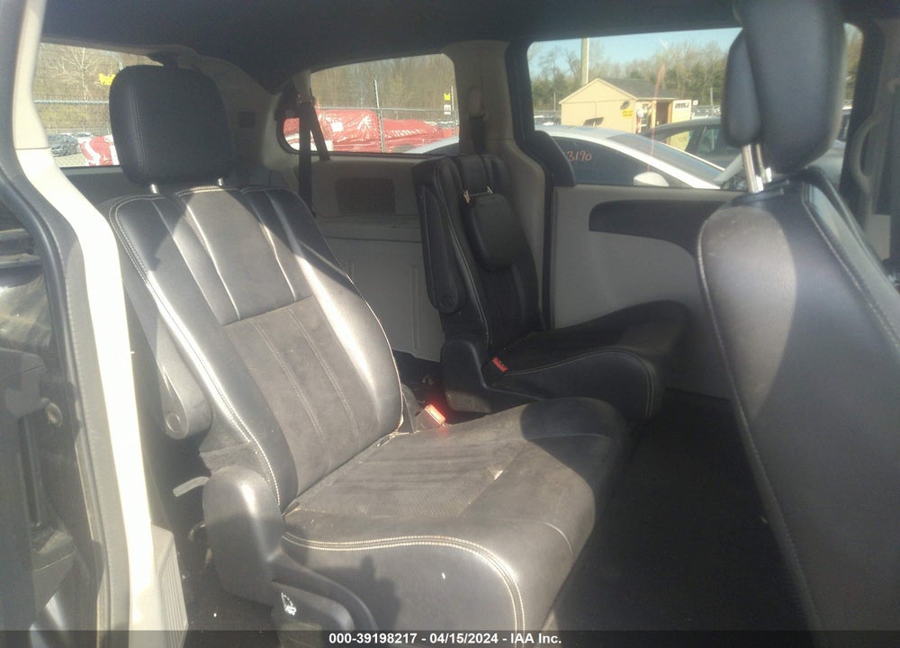 2018 DODGE GRAND CARAVAN SXT VIN: 2C4RDGCG1JR264297