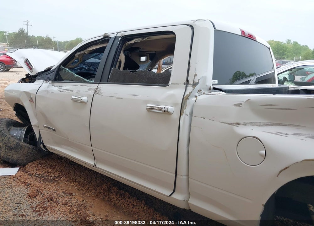 2019 RAM 2500 BIG HORN 4X4 6'4 BOX VIN: 3C6UR5DL9KG675294