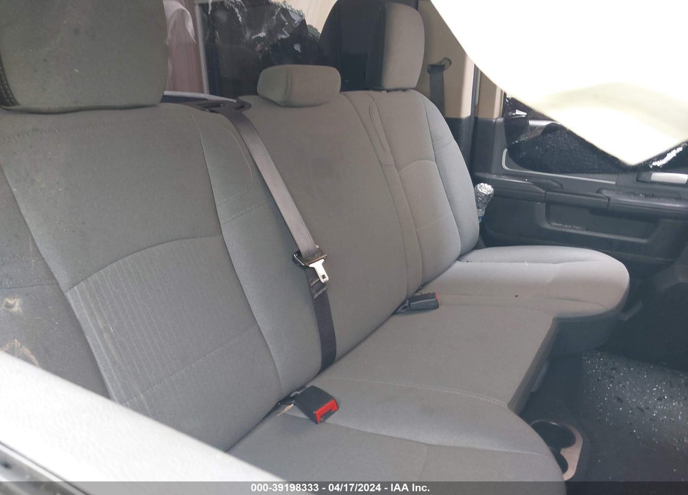 2019 RAM 2500 BIG HORN 4X4 6'4 BOX VIN: 3C6UR5DL9KG675294