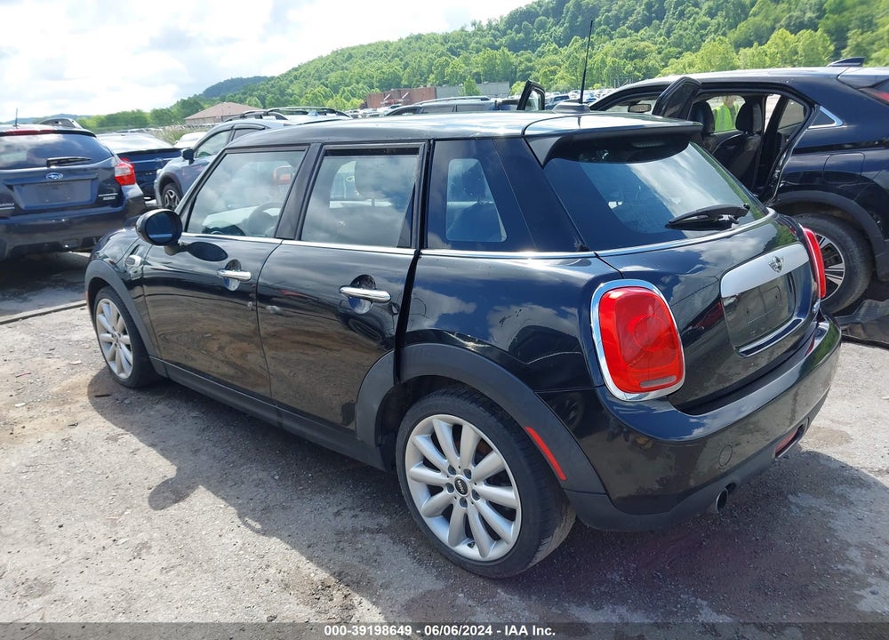 2015 MINI HARDTOP COOPER VIN: WMWXS5C57FT829973