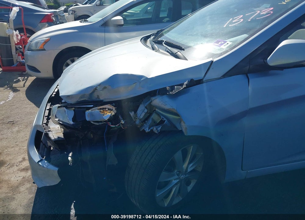 2013 HYUNDAI ACCENT VIN: KMHCU5AE4DU091373