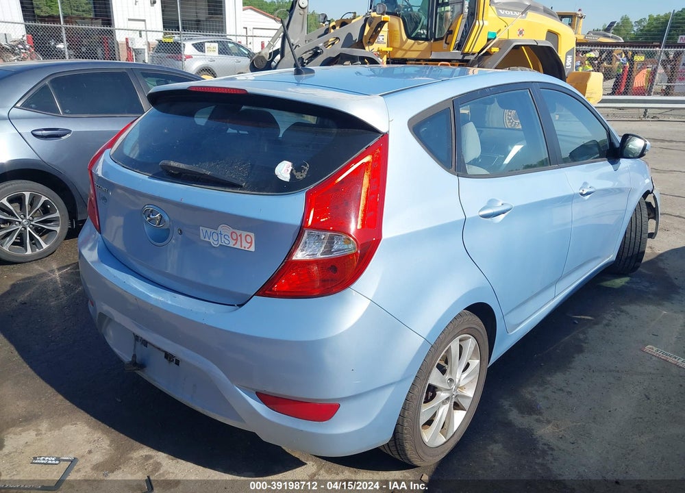 2013 HYUNDAI ACCENT VIN: KMHCU5AE4DU091373