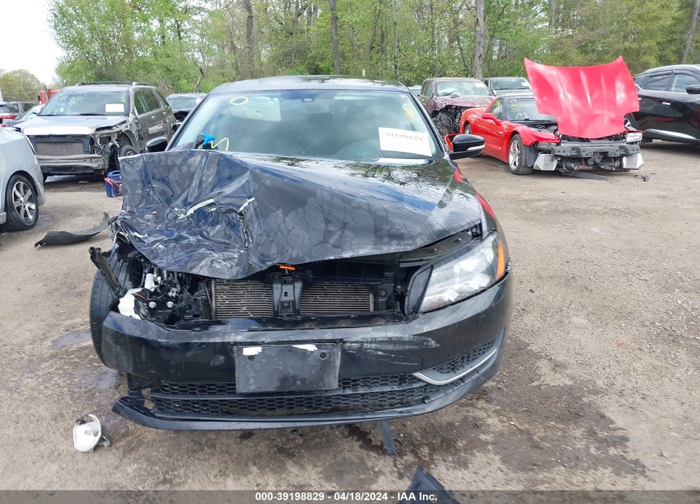 2013 VOLKSWAGEN PASSAT 2.5L S VIN: 1VWAP7A39DC005135